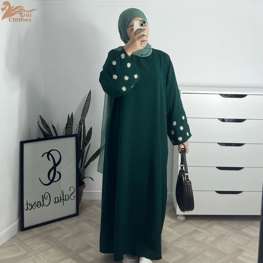 2025 Daisy Embroidery Muslim Modest Dress for Women Eid Saudi Arabia Dubai Abaya Luxury Islam Turkey Holiday Party Jalabiya Robe