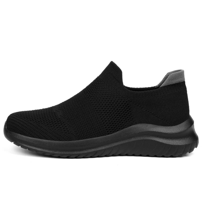 2024 New Comfortable casual shoes man classic sneakers Durable black Flat Canvas Shoes sneakers