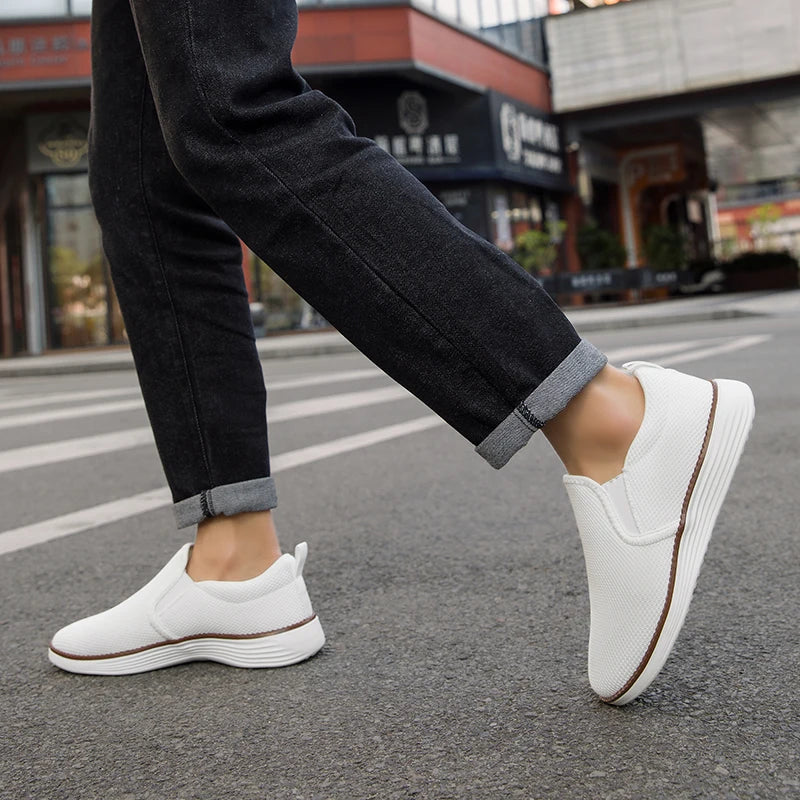 Breathable Mesh Men's Canvas Shoes Ultralight Comfortable Casual Sneakers Slip-on Vulcanized Shoe Soft Sole Male Flats Loafers