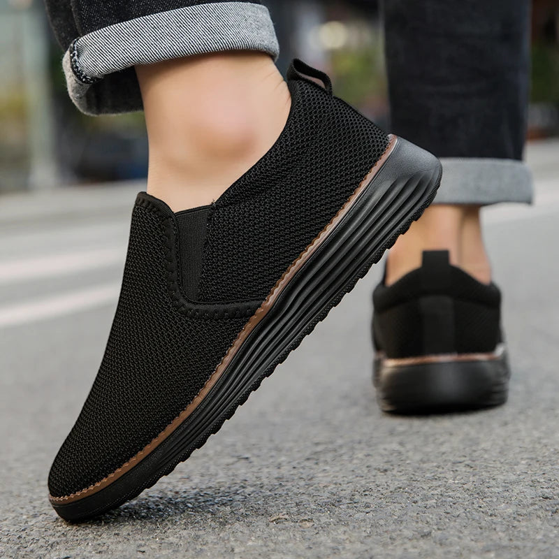 Breathable Mesh Men's Canvas Shoes Ultralight Comfortable Casual Sneakers Slip-on Vulcanized Shoe Soft Sole Male Flats Loafers