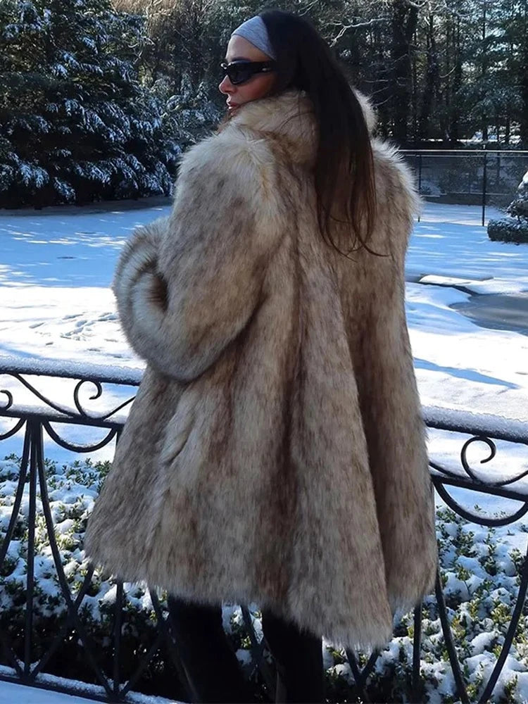 Winter Women Luxury Faux Fur Coats Fashion Long Sleeve Lapel High Street Oversize Jackets Chic New Thick Warm Ladies Outerwears