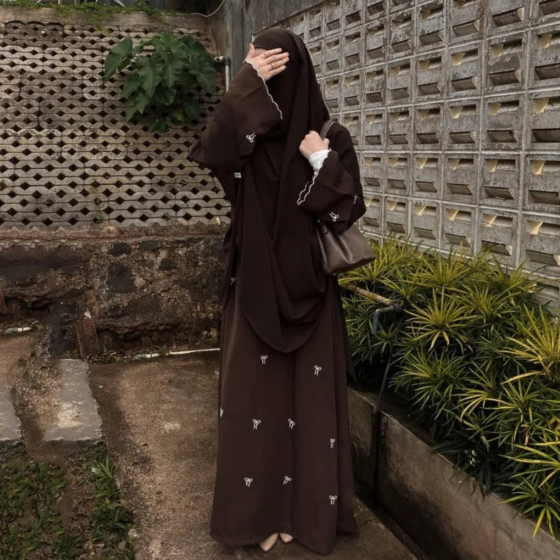 Luxury Dubai Butterfly Embroidery Abaya Muslim Women Modest Dress Islamic Femme Vacation Outfit 2025 Fashion Turkey Kaftan Robe