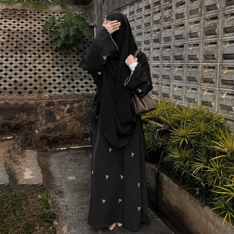 Luxury Dubai Butterfly Embroidery Abaya Muslim Women Modest Dress Islamic Femme Vacation Outfit 2025 Fashion Turkey Kaftan Robe