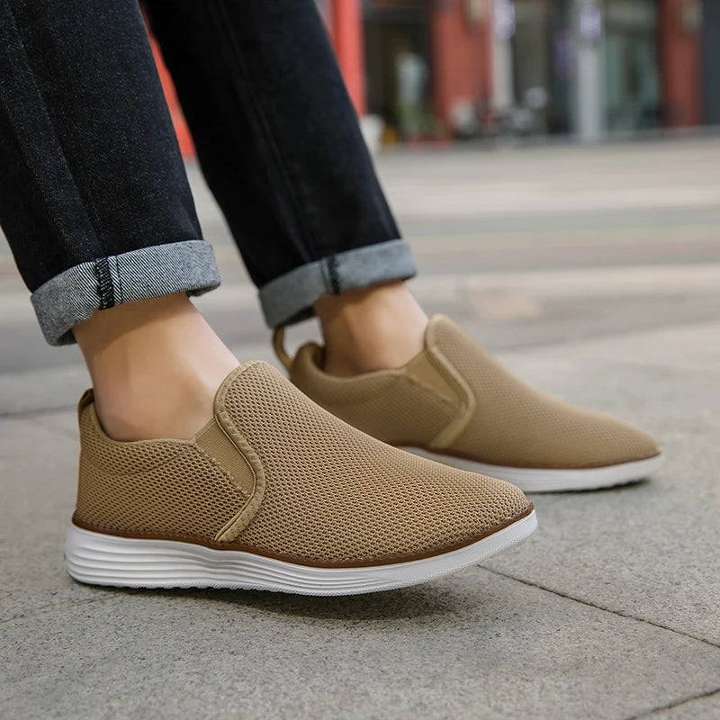 Breathable Mesh Men's Canvas Shoes Ultralight Comfortable Casual Sneakers Slip-on Vulcanized Shoe Soft Sole Male Flats Loafers