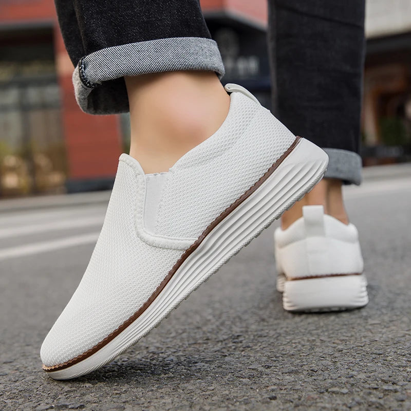 Breathable Mesh Men's Canvas Shoes Ultralight Comfortable Casual Sneakers Slip-on Vulcanized Shoe Soft Sole Male Flats Loafers