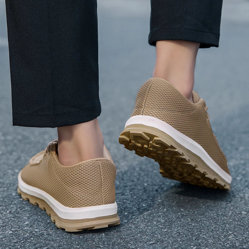 New Fashion Men's Casual Sneakers Comfortable Anti-slip Male Outdoor Walking Flats Loafers Soft Sole Vulcanized Shoe Size 39-46