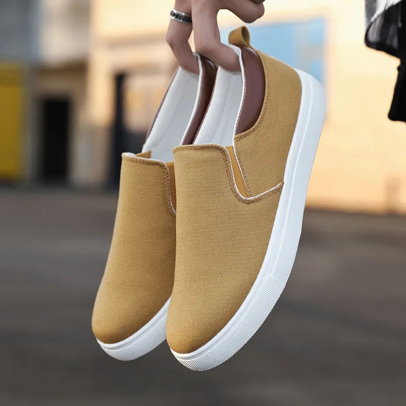 Men Canvas Shoe Casual Sneaker for Men Light Slip-on Vulcanized Comfortable Male Flats Loafers New Black Trainers Zapatos Hombre
