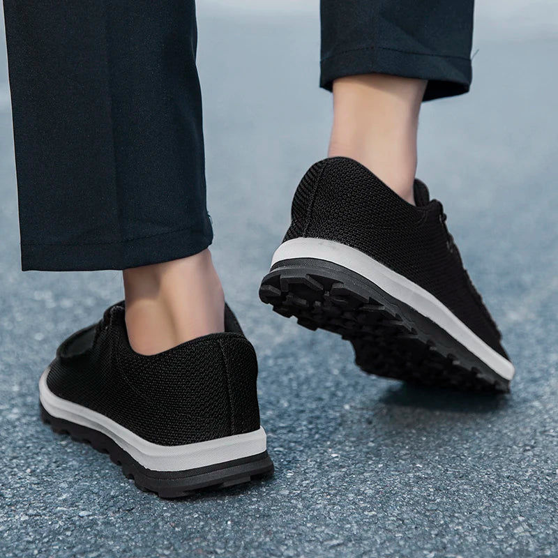 New Fashion Men's Casual Sneakers Comfortable Anti-slip Male Outdoor Walking Flats Loafers Soft Sole Vulcanized Shoe Size 39-46