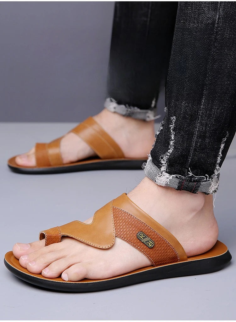 Men Sandals 2025 Summer New Non Slip Breathable Lightweight Soft Sole Beach Shoes Comfortable Fashion Clip Toe Slip on Slippers