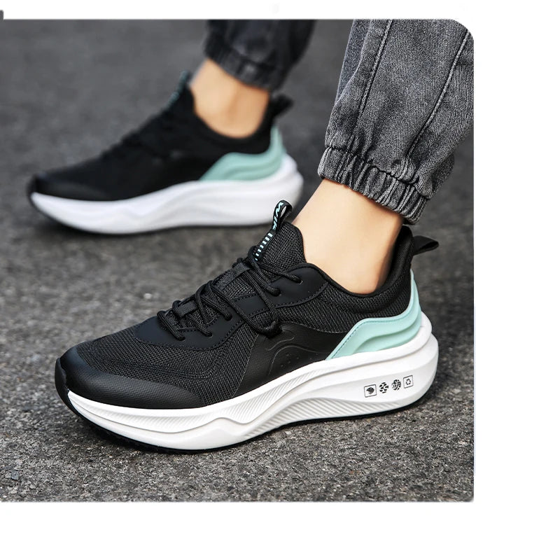 Men's All-Season Soft-Sole Canvas Shoes – Stylish & Trendy Design, Durable, Non-Slip, and Breathable Fabric. Ideal for Daily Wea