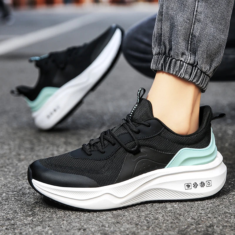 Men's All-Season Soft-Sole Canvas Shoes – Stylish & Trendy Design, Durable, Non-Slip, and Breathable Fabric. Ideal for Daily Wea